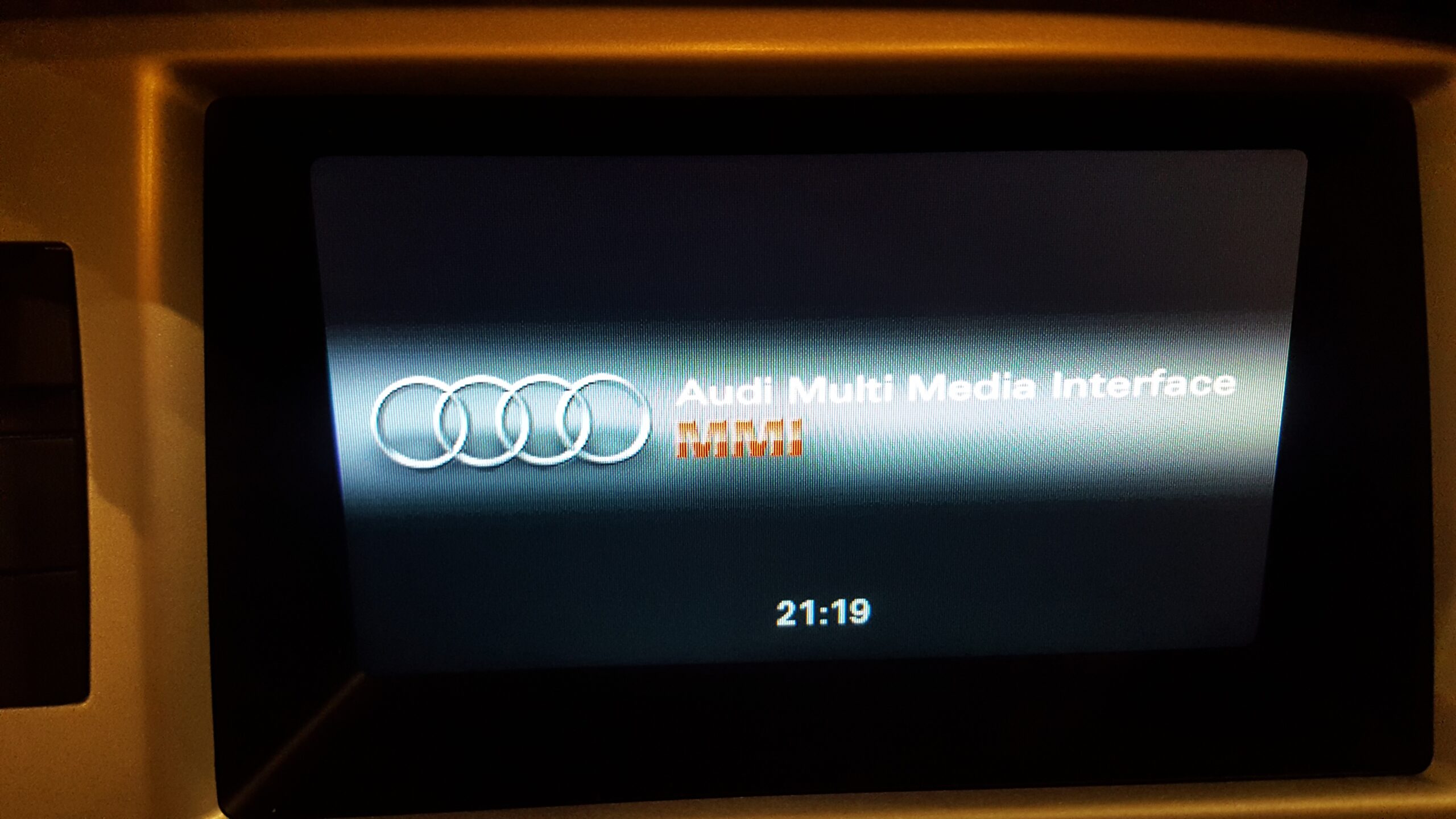 AUDI A6 2.0 TDI - Imagen 18