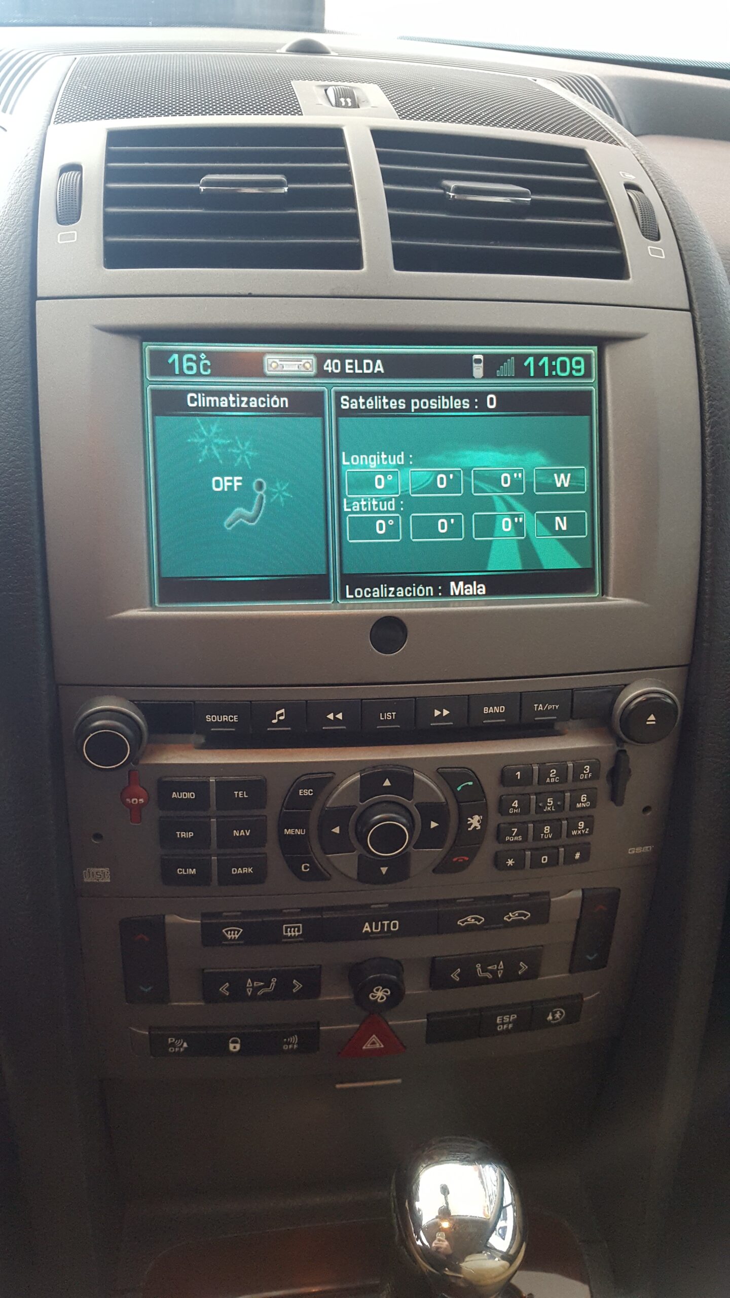 PEUGEOT 407 2.0 HDI - Imagen 10