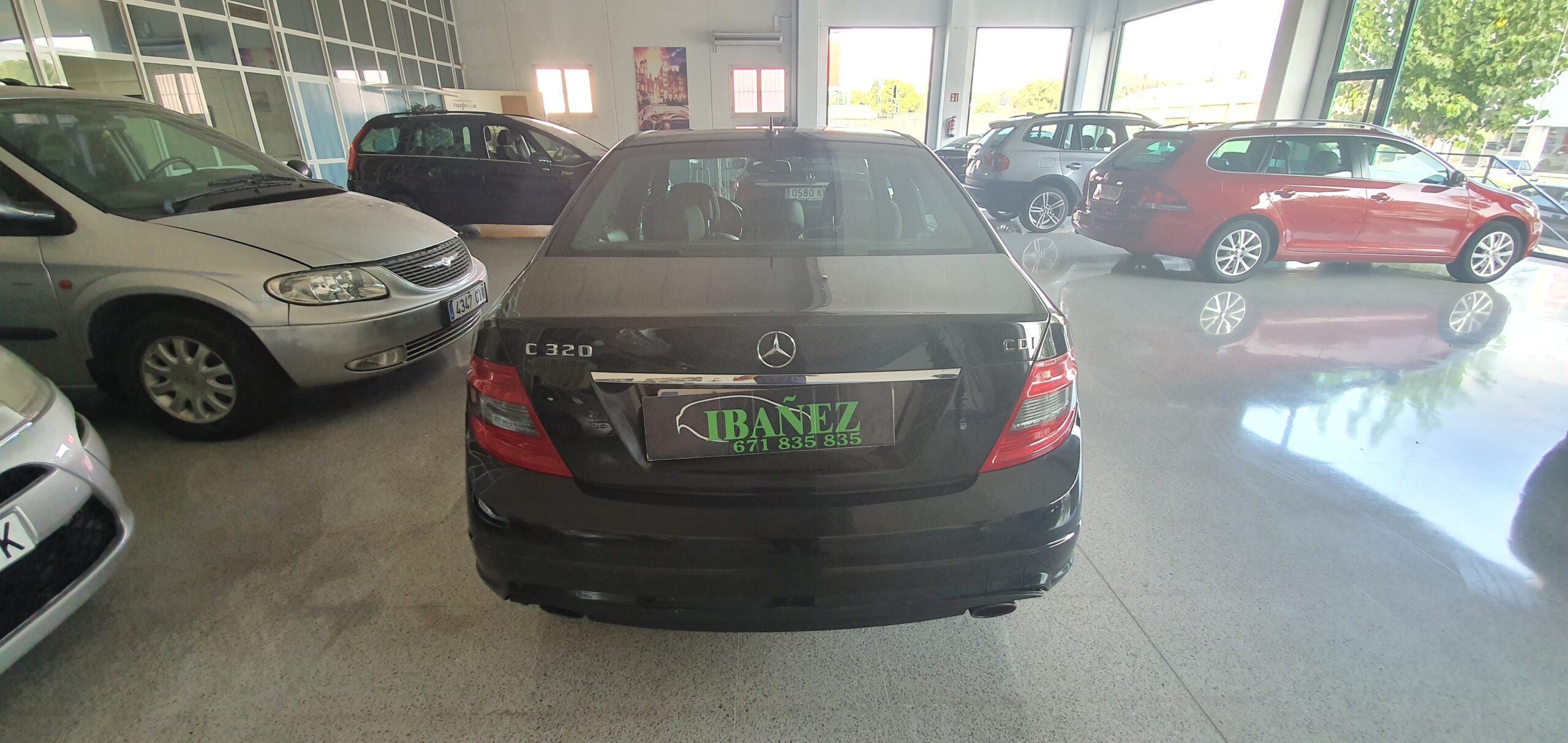 MERCEDES-BENZ Clase C C 320 CDI AVANTGARDE 4p. - Imagen 5