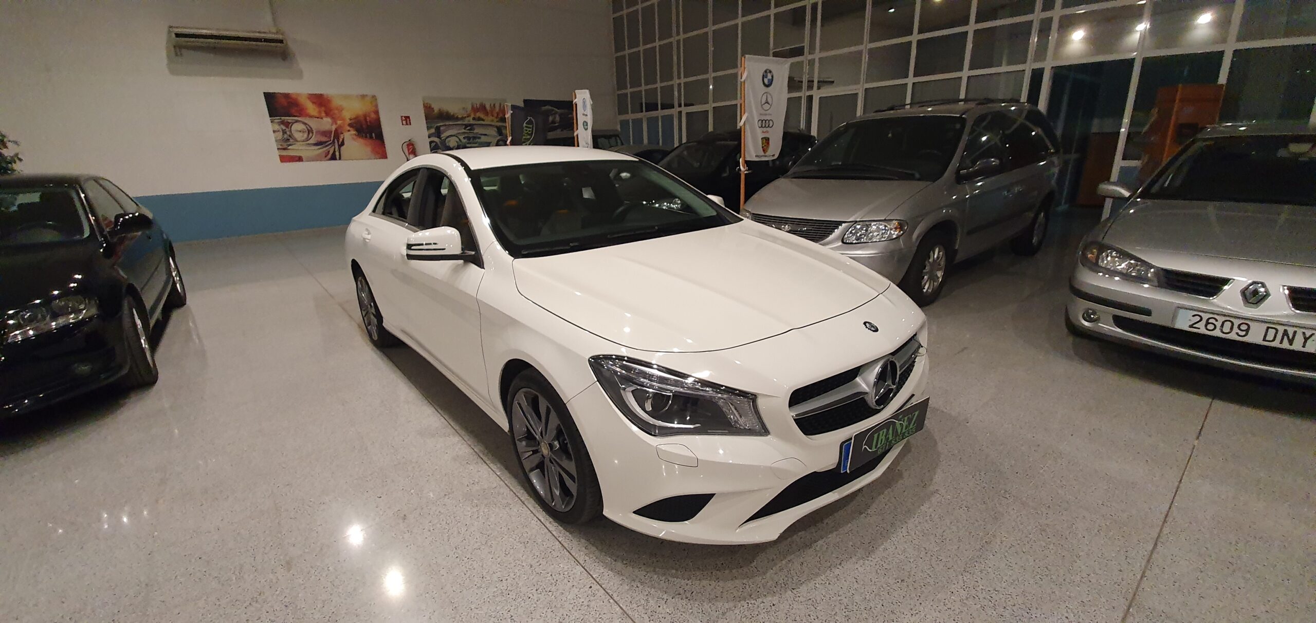 MERCEDES-BENZ Clase CLA CLA 200 d Urban 4p. - Imagen 2