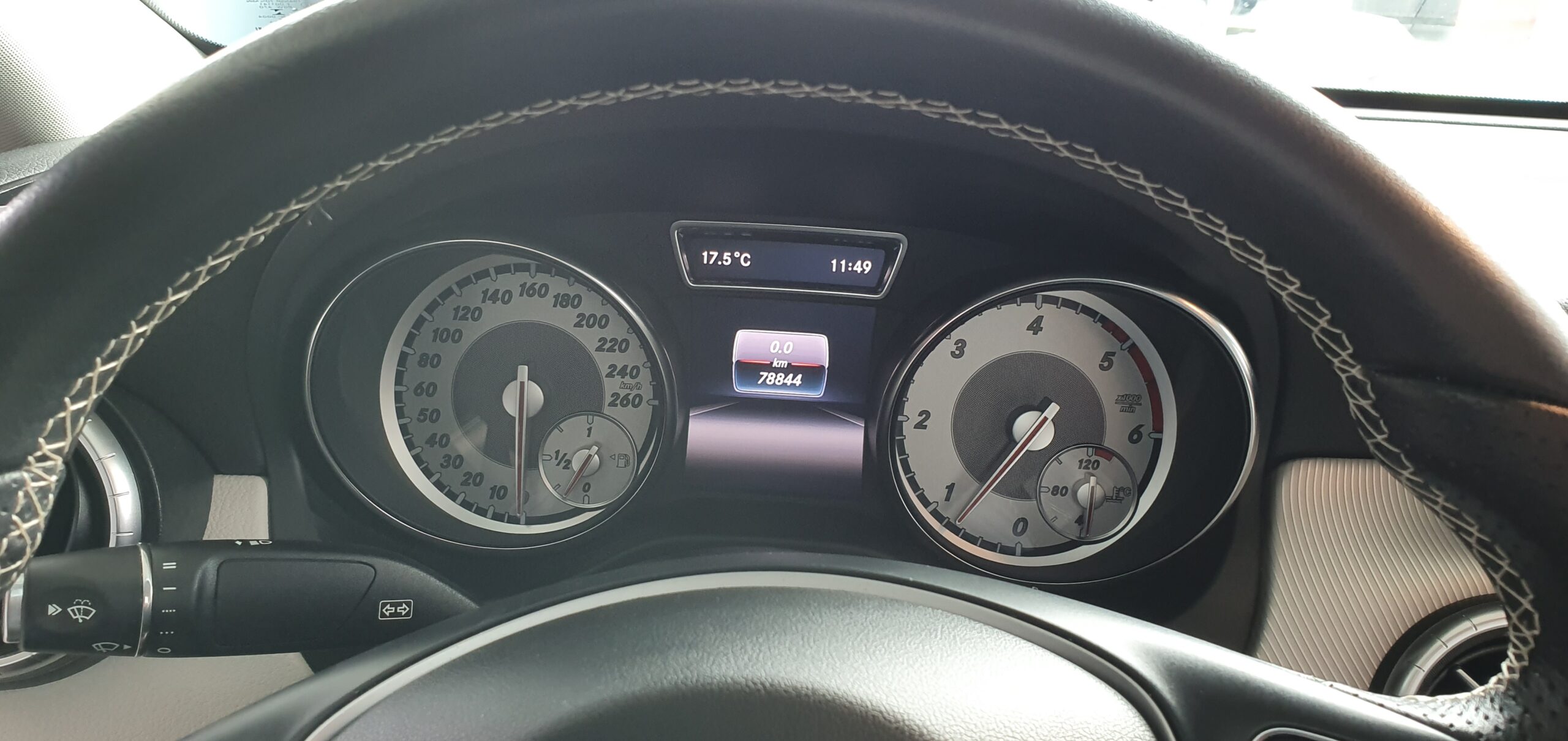 MERCEDES-BENZ Clase CLA CLA 200 d Urban 4p. - Imagen 15