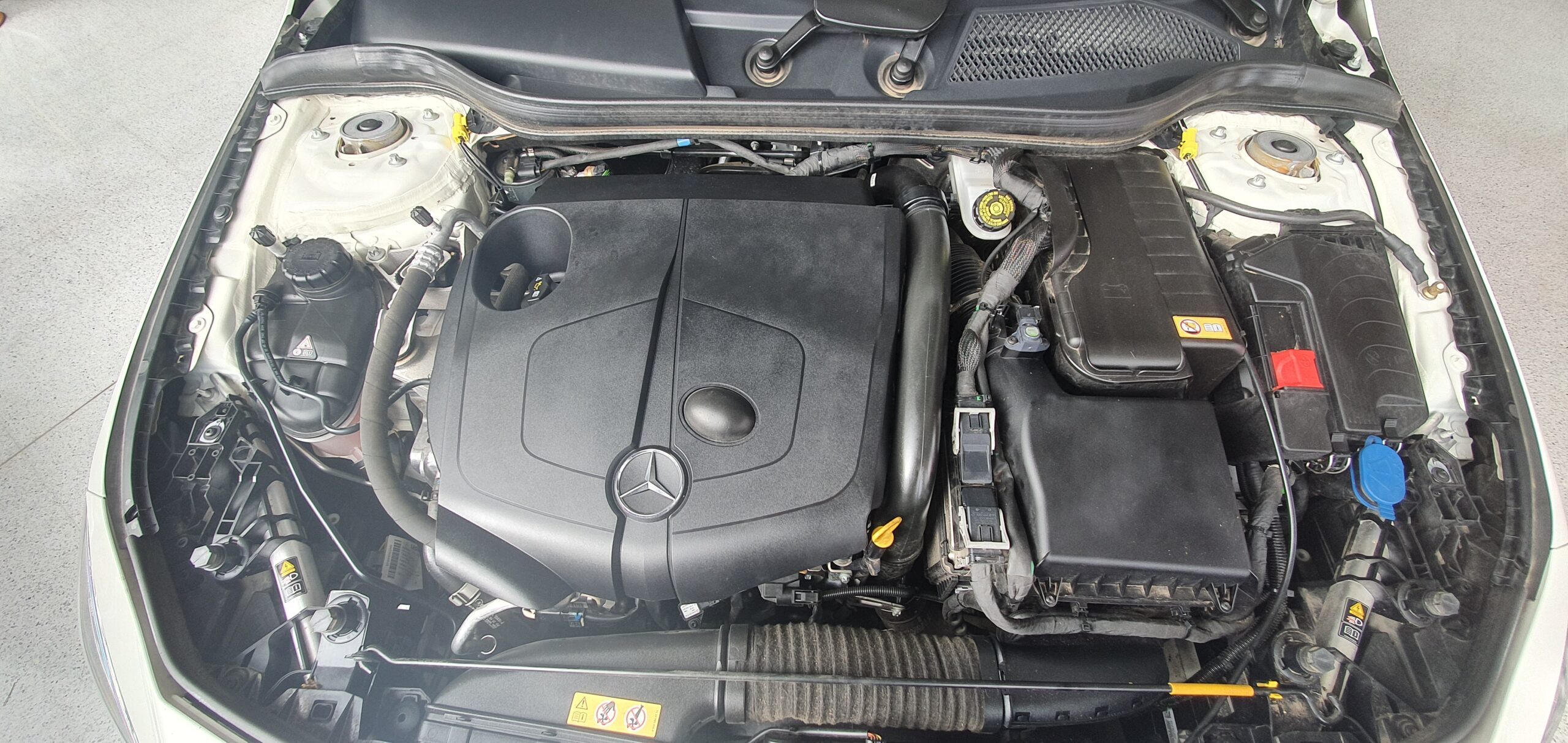 MERCEDES-BENZ Clase CLA CLA 200 d Urban 4p. - Imagen 23