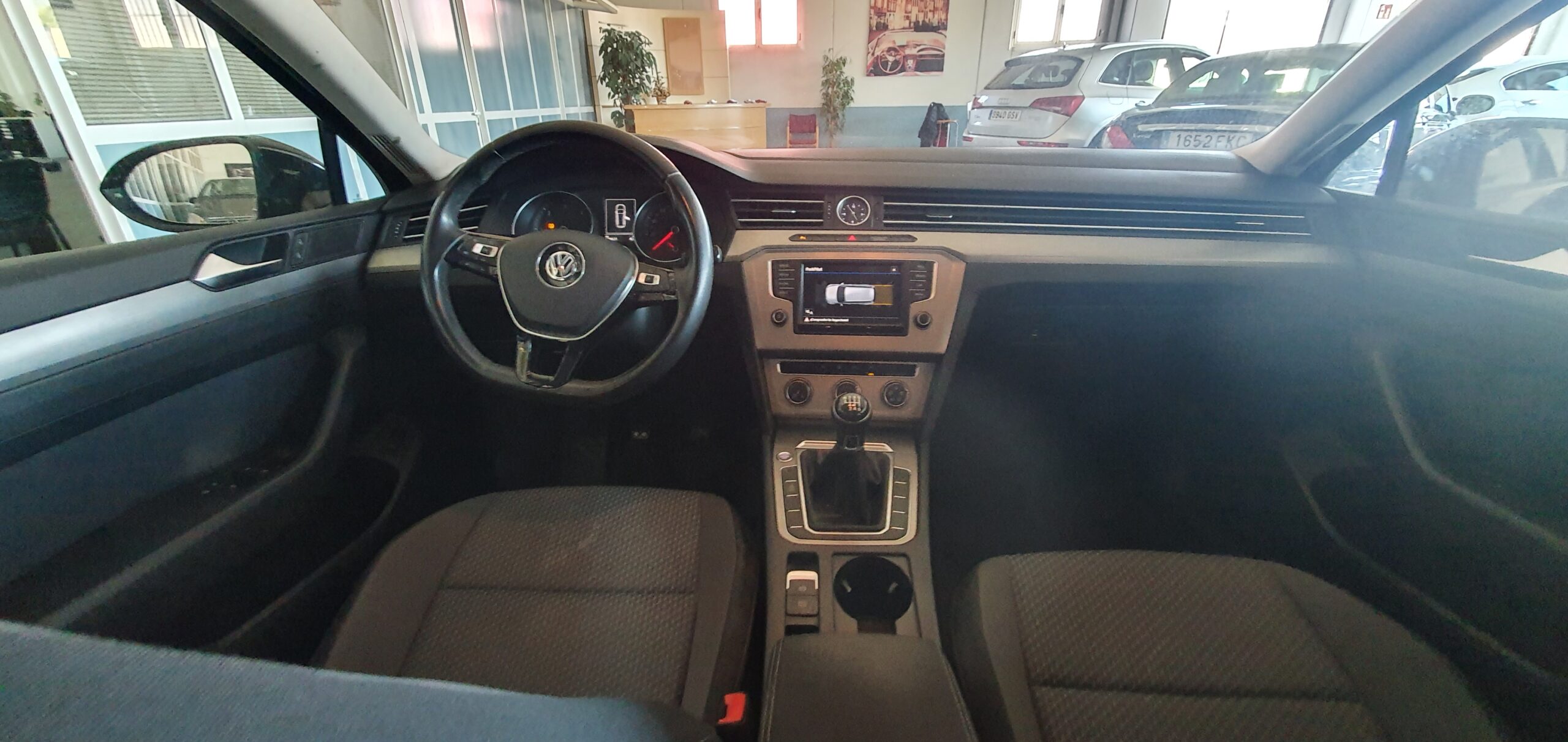 Ibañez Automóviles - VOLKSWAGEN Passat Advance 1.6 TDI 88kW 120CV Variant 5p. - 20210507 165836 scaled