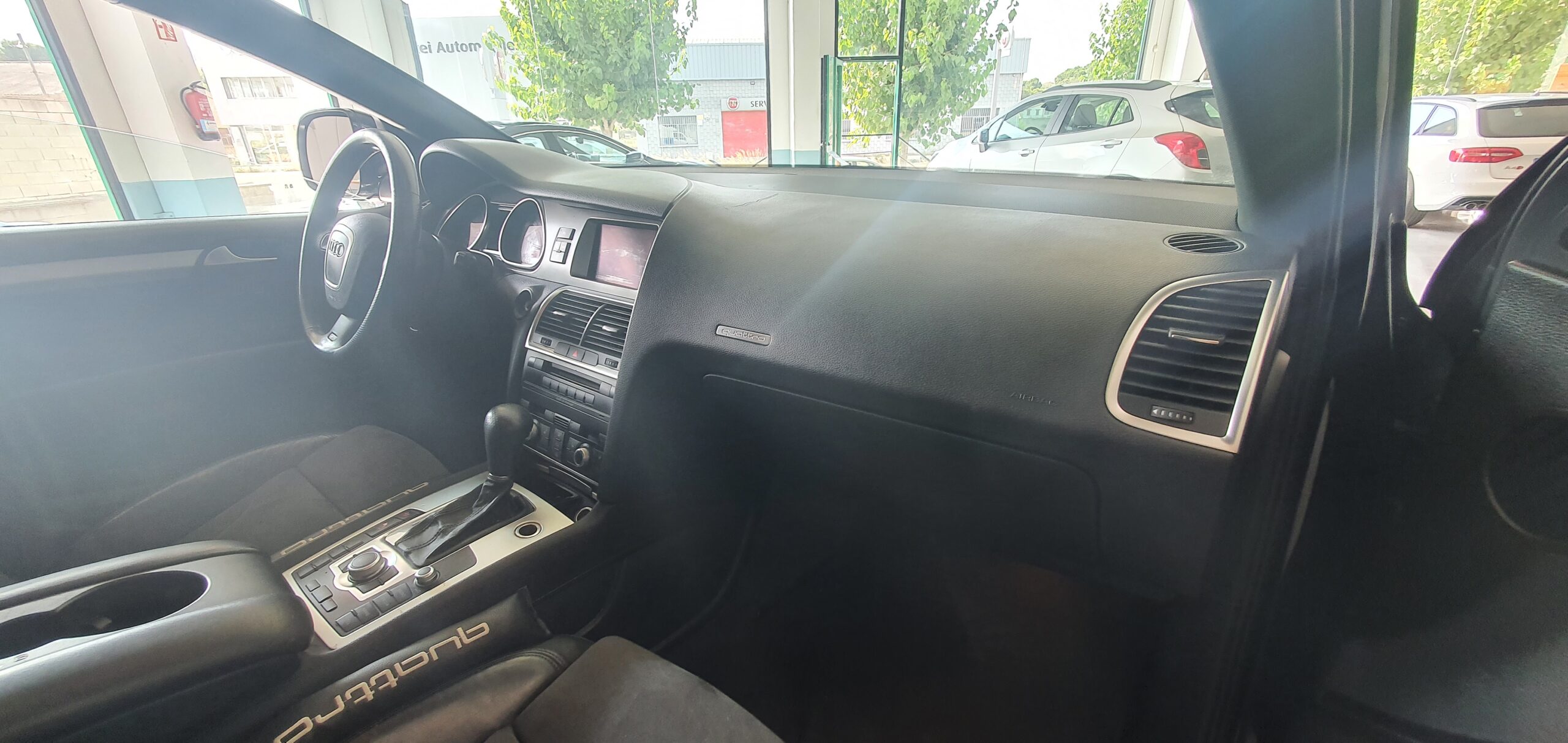 AUDI Q7 3.0 TDI 233cv quattro tiptronic 5p. - Imagen 17