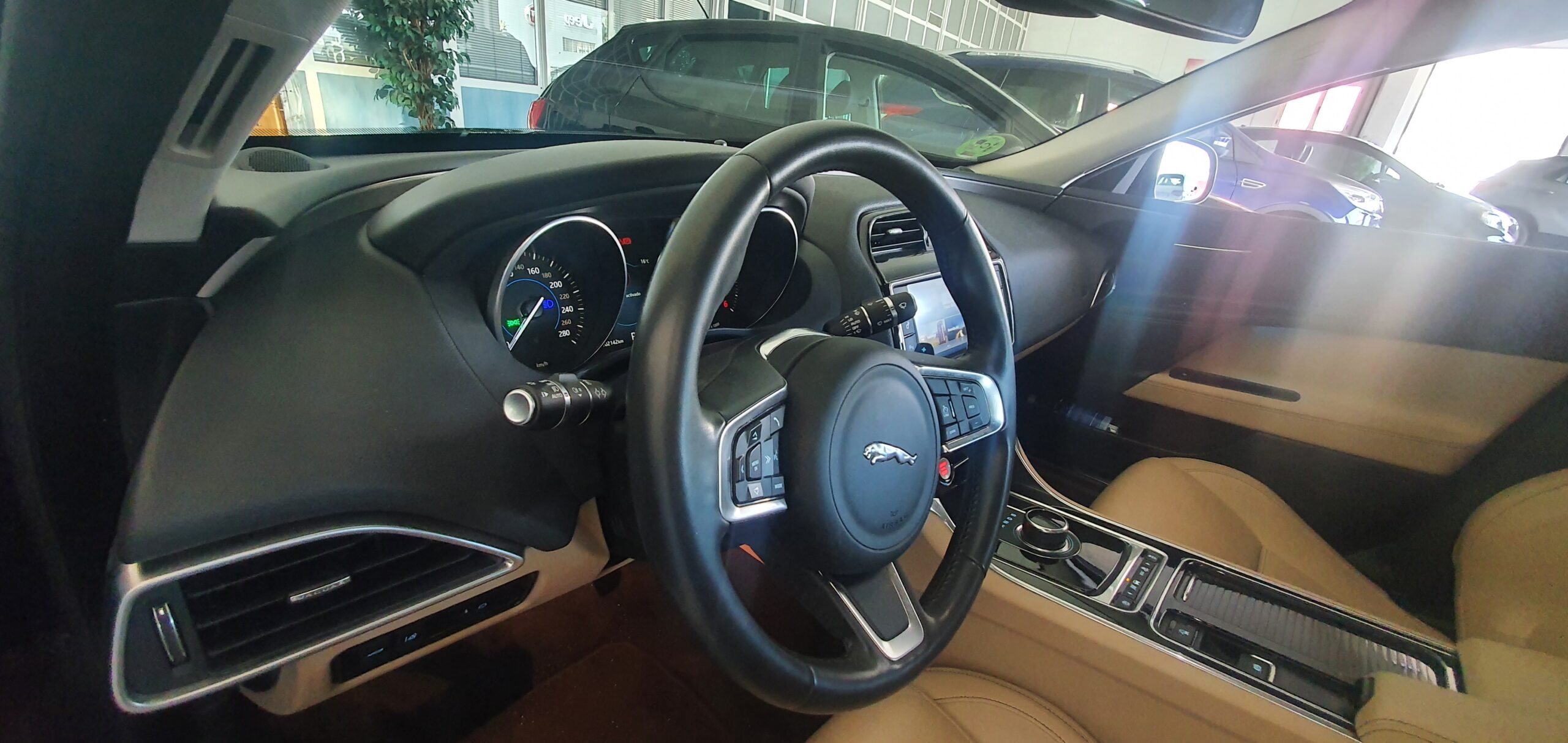 Ibañez Automóviles - JAGUAR XE 2.0 Diesel 180Cv Prestige Auto AWD 4p. - 20220411 171455 scaled