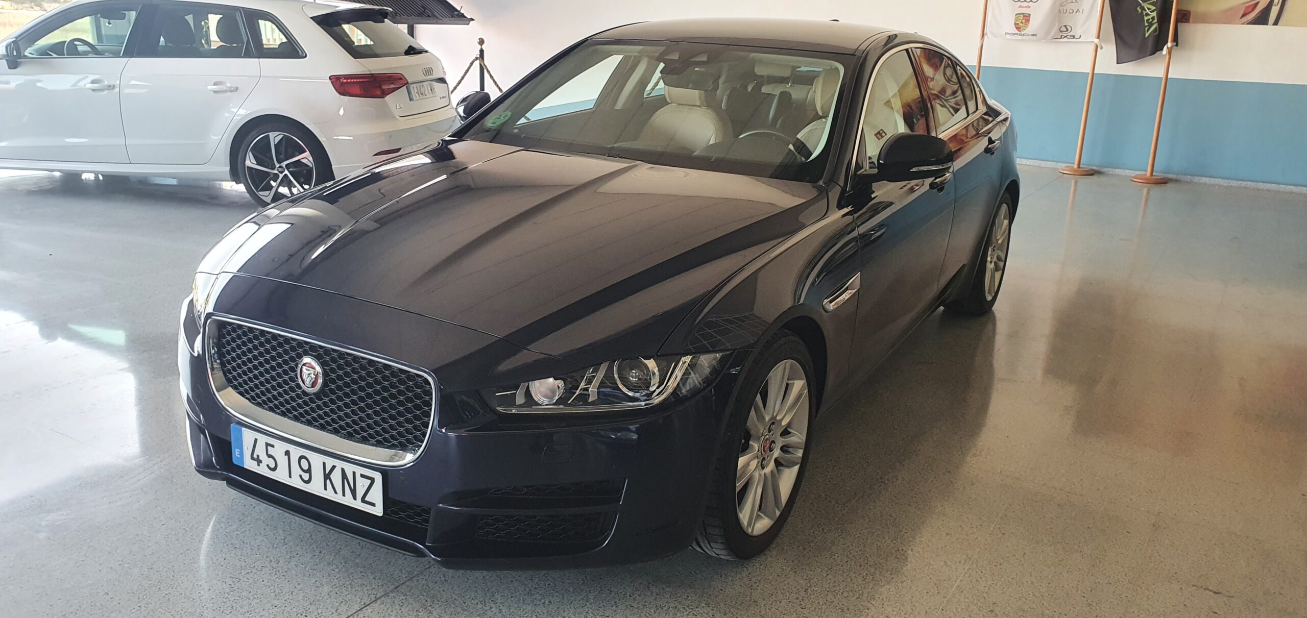 Ibañez Automóviles - JAGUAR XE 2.0 Diesel 180Cv Prestige Auto AWD 4p. - 20220411 171803 scaled