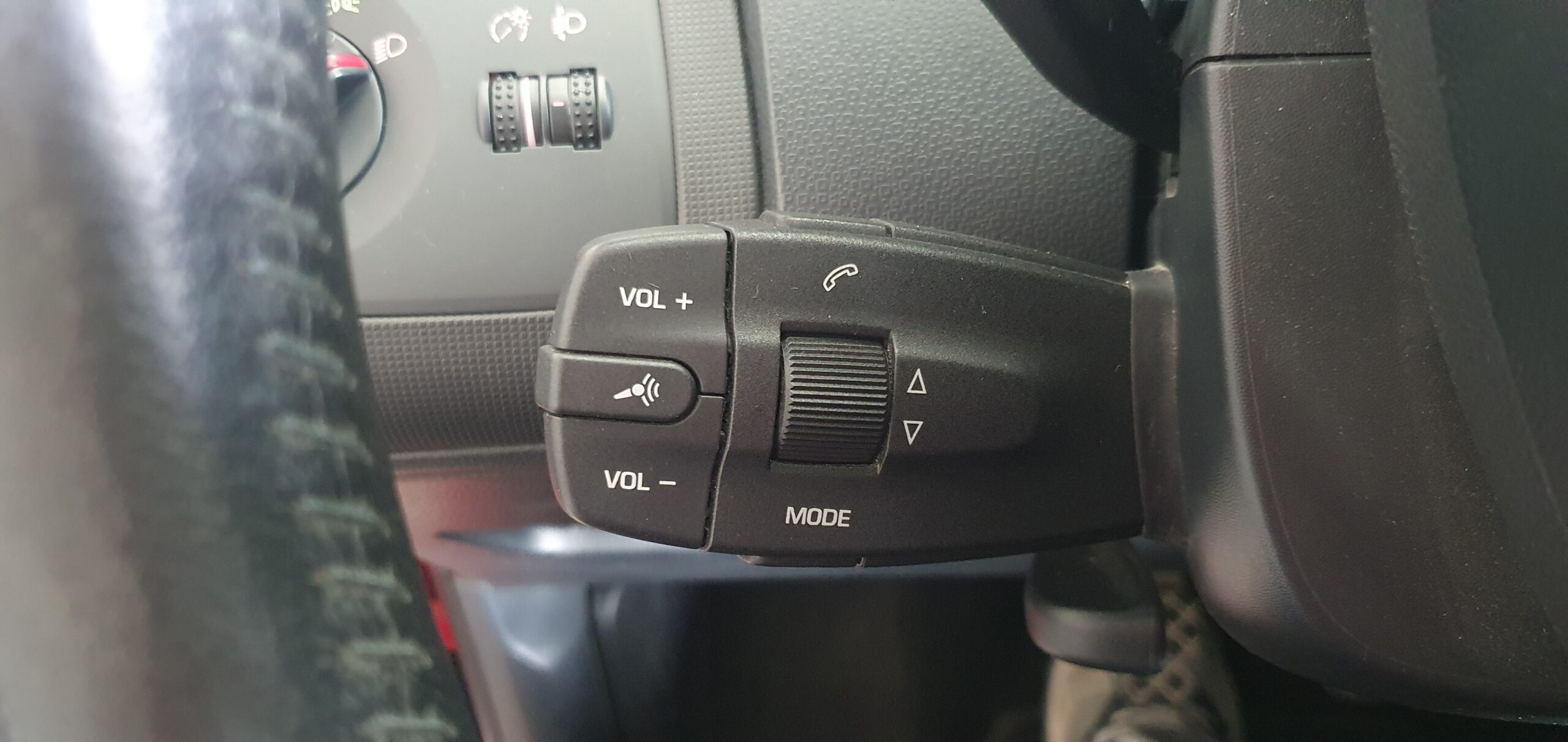 Ibañez Automóviles - SEAT Ibiza 1.6 TDI 105cv Style ITech 30 Aniversario - 20221219 131441 scaled