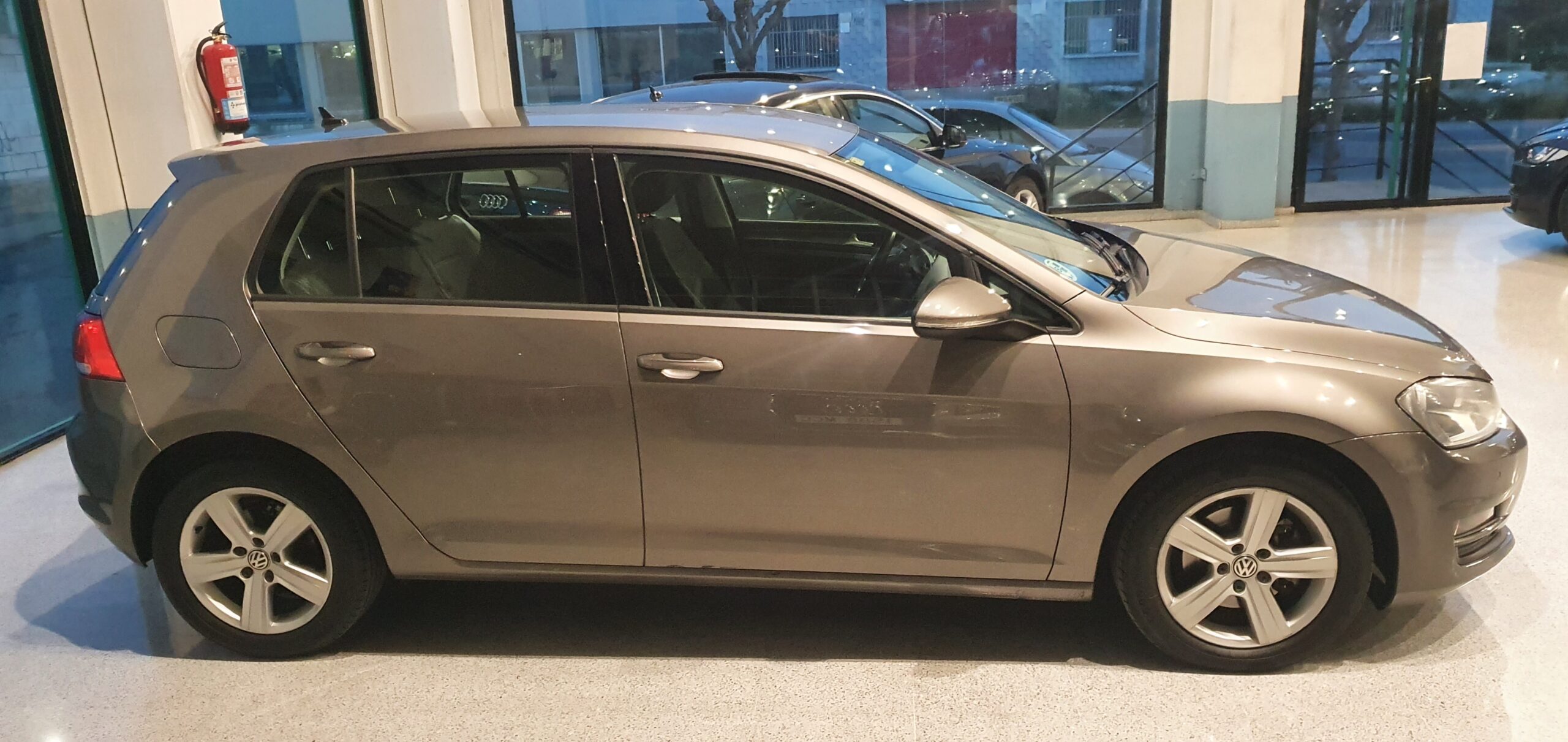 VOLKSWAGEN Golf Advance 1.6 TDI 105cv BMT - Imagen 4