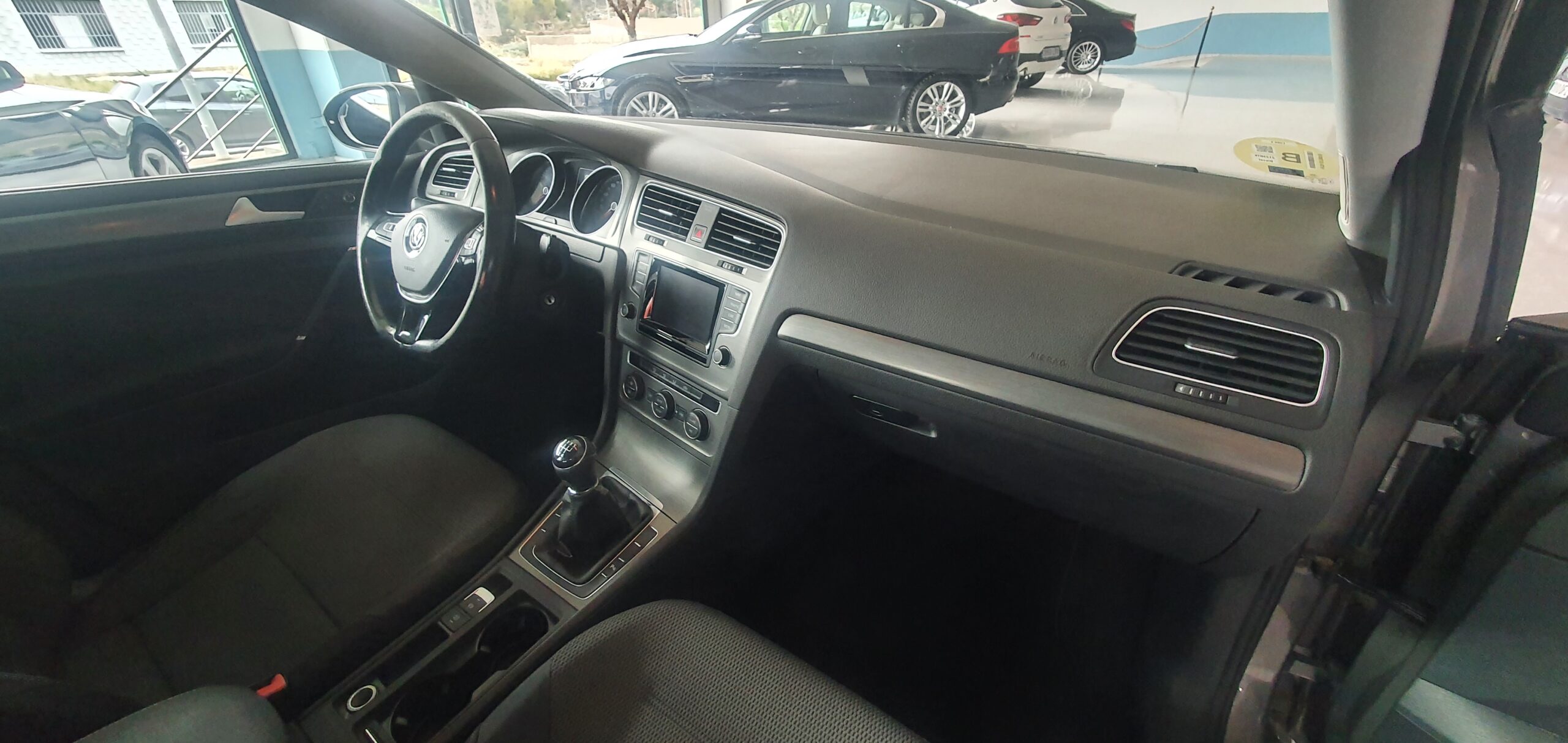 VOLKSWAGEN Golf Advance 1.6 TDI 105cv BMT - Imagen 12