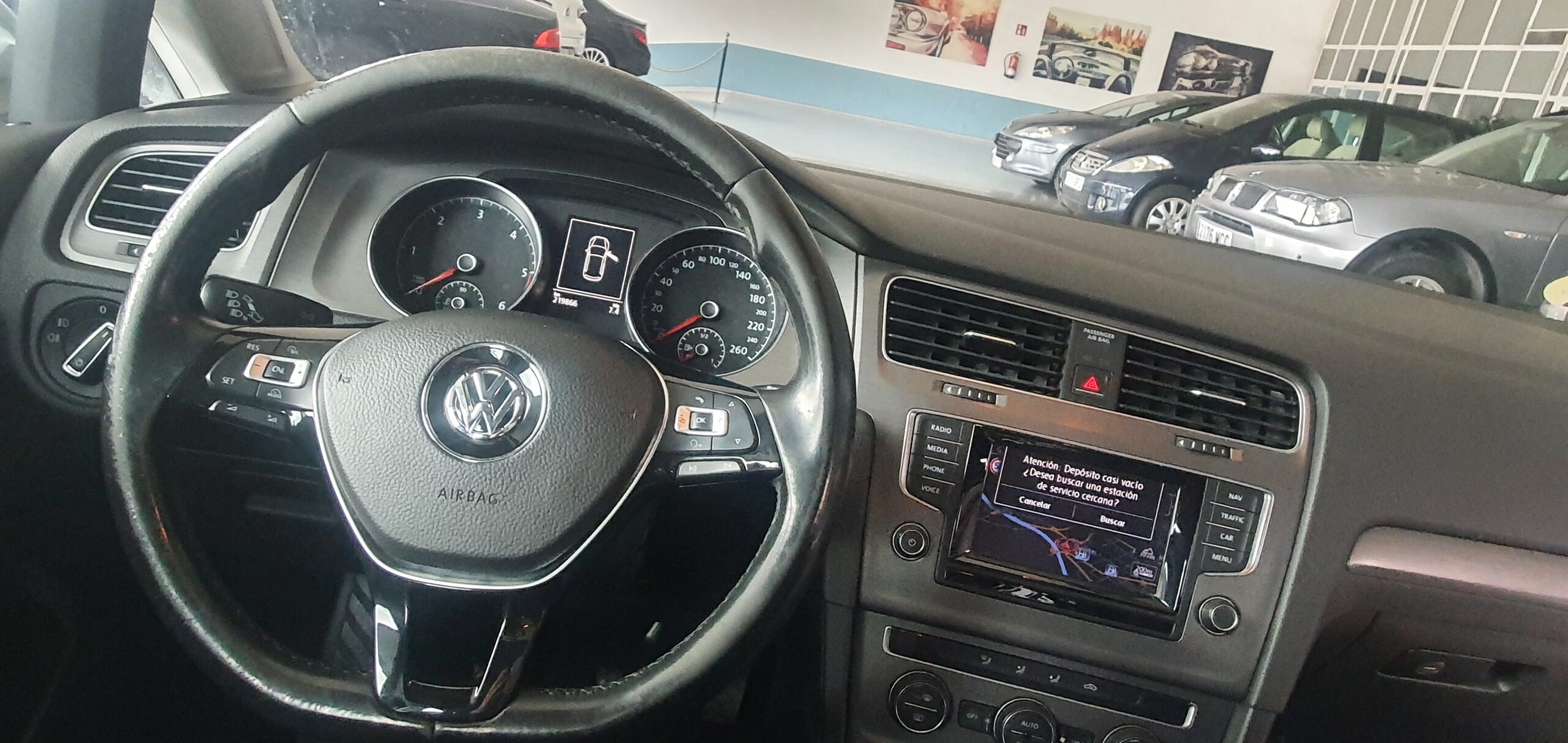 VOLKSWAGEN Golf Advance 1.6 TDI 105cv BMT - Imagen 16