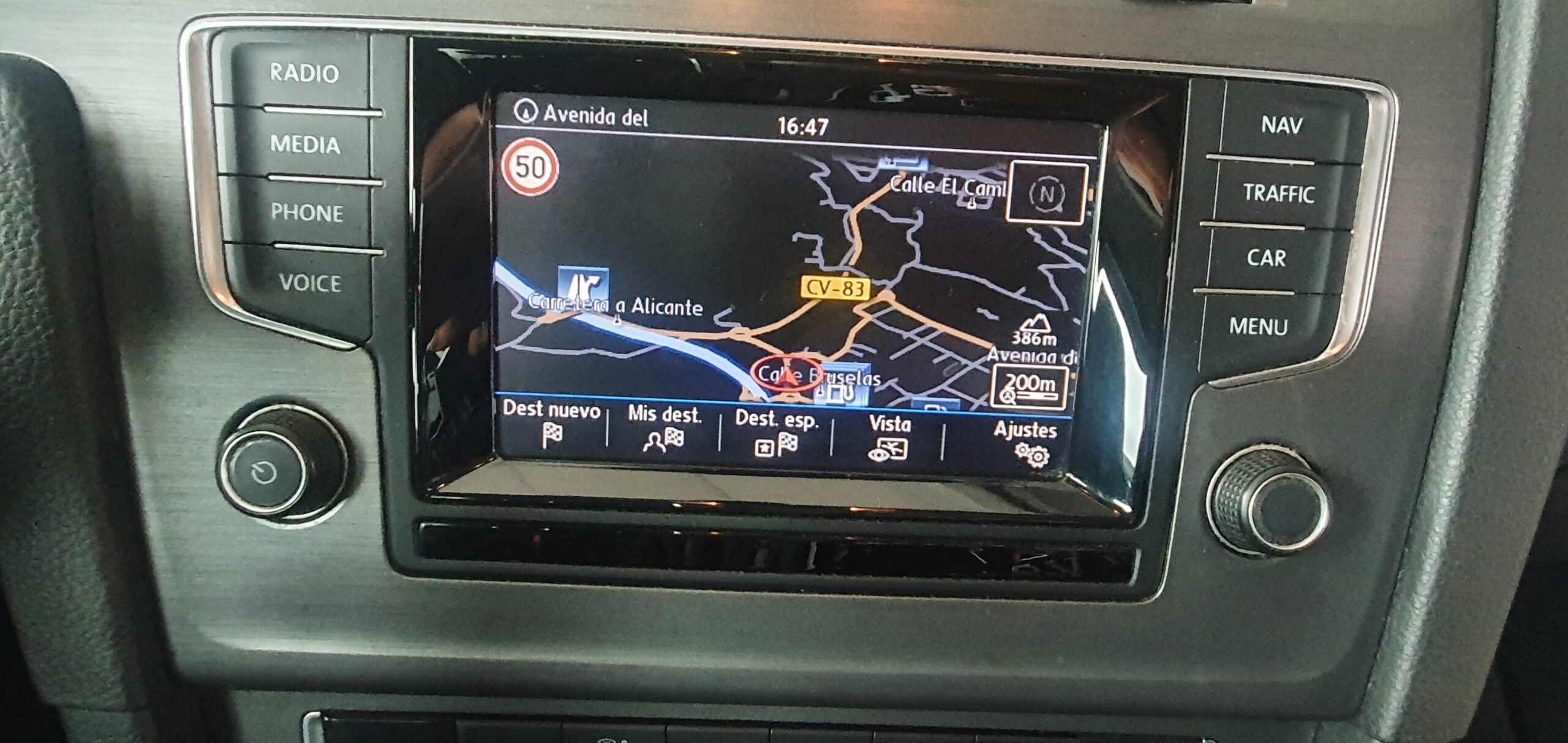 VOLKSWAGEN Golf Advance 1.6 TDI 105cv BMT - Imagen 17