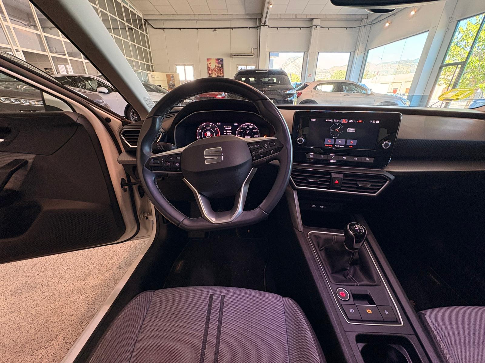 SEAT Leon IV Sportstourer 2.0 TDI 115cv - Imagen 14